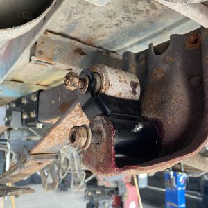 IHC SUSPENSION 1999-2006 (2007 Classic) GM 4WD 3/5 LOWERING KIT W/ WELD ON C-NOTCH